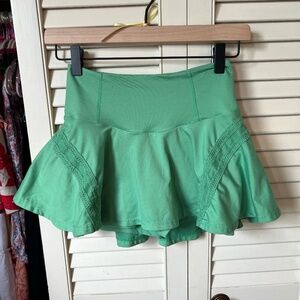 FP Movement Green Skirt/Skort - Size XS